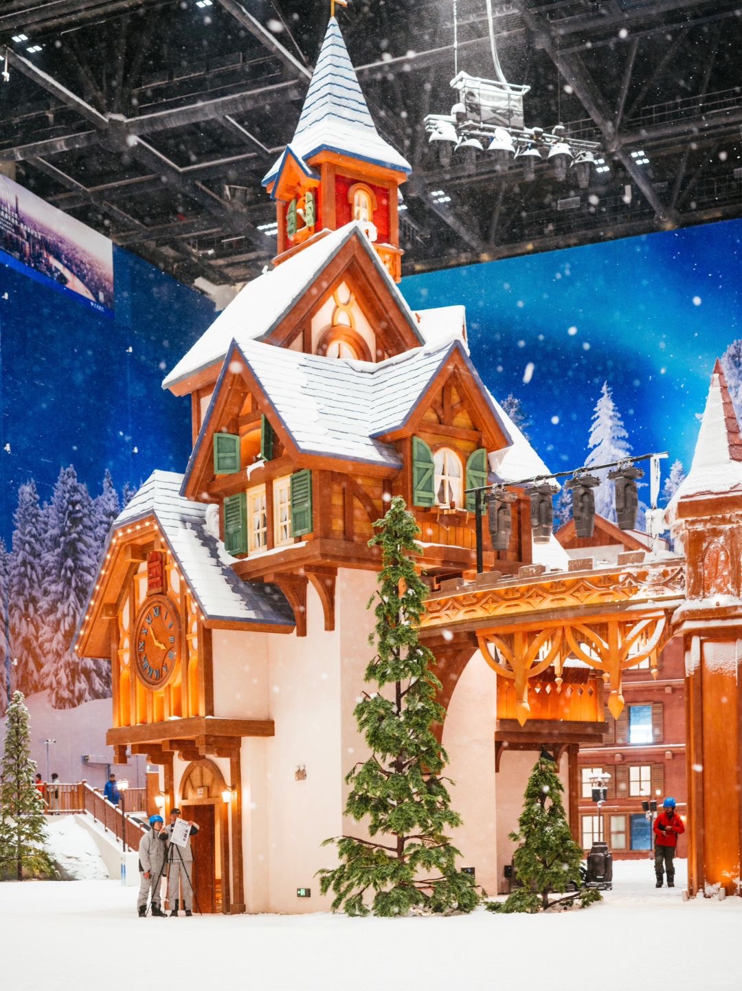 梦耀童年 浪漫雪域｜耀雪冰雪世界盛大开幕，凯奇联袂打造魔都度假胜地